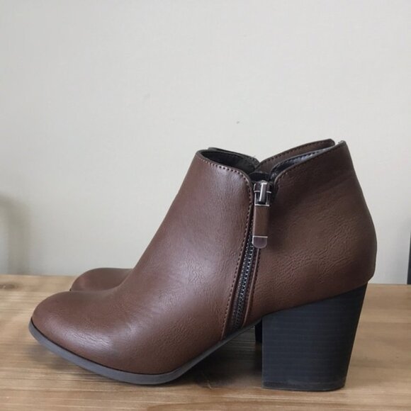 Style & Co Masrinaa Ankle Boots - Picture 2 of 6